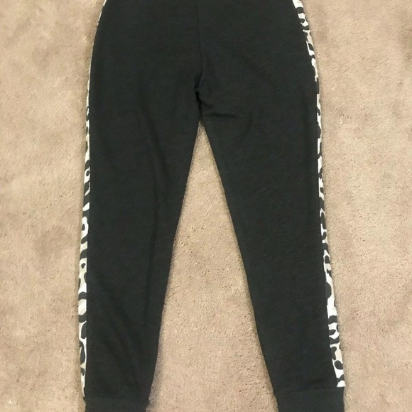 Victoria’s Secret Pink - Picture 3 of 5